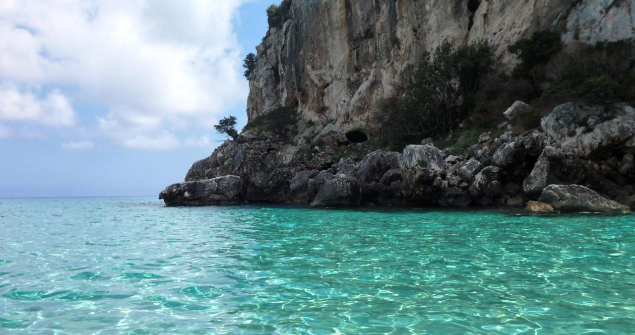 Appartamento Perla Verde, Wifi E Air Con Cala Gonone Exterior foto